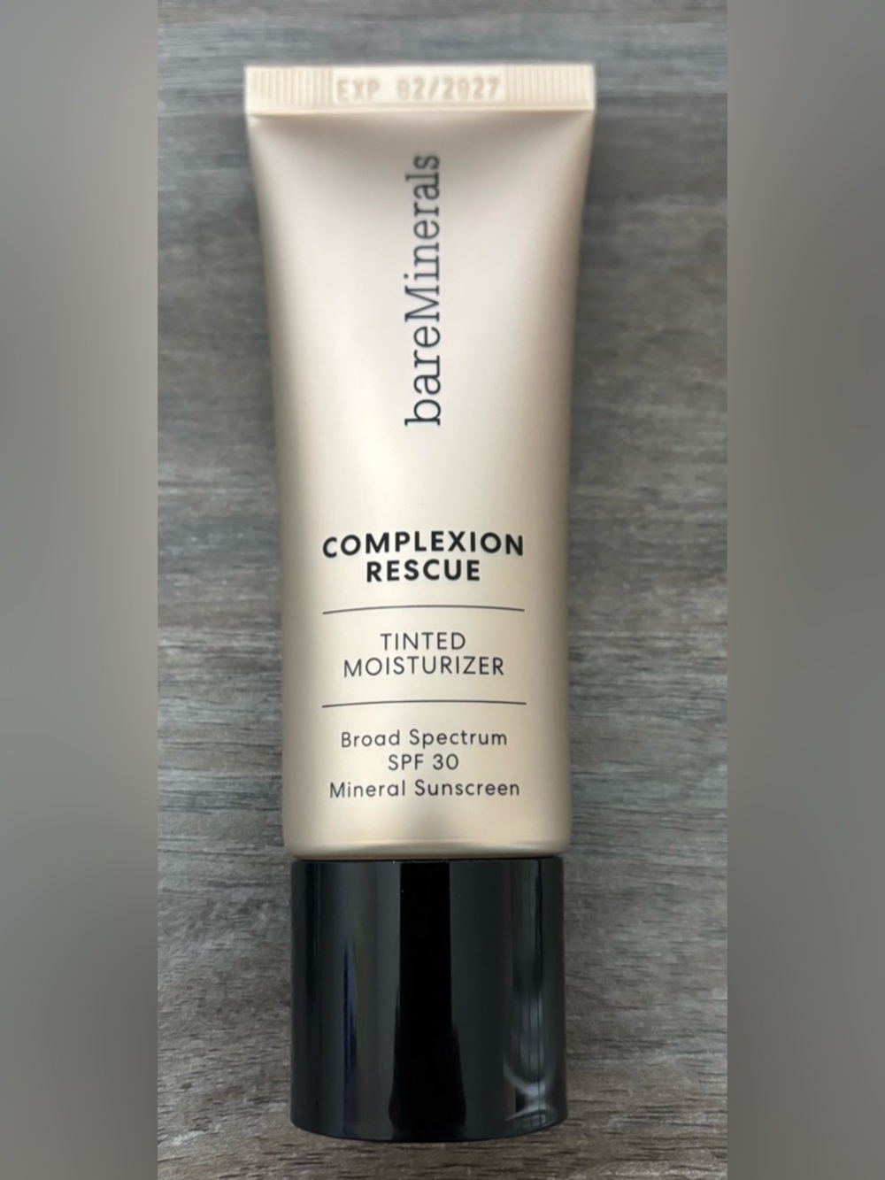 bareMinerals Complexion Rescue Tinted Moisturizer SPF 30 - Suede 04